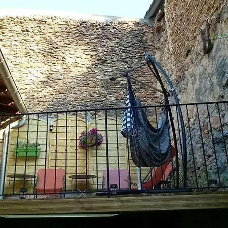 Ancienne Poterie Homestay *